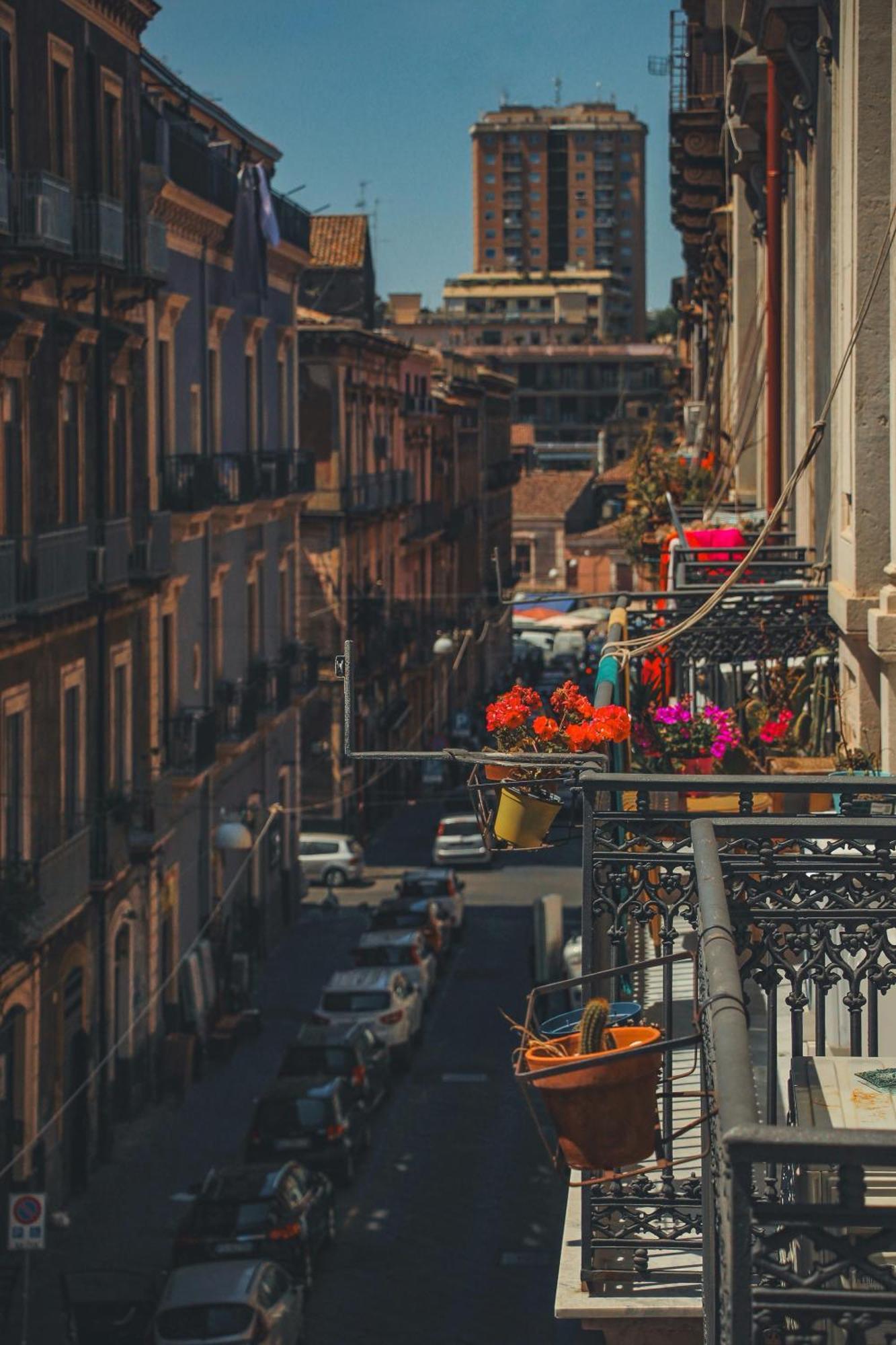 Casa Verdi - House Of Travelers Catania Exterior photo
